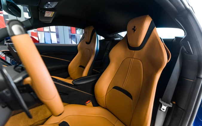 Ferrari Roma cena 299000 przebieg: 11528, rok produkcji 2022 z Ożarów Mazowiecki małe 466